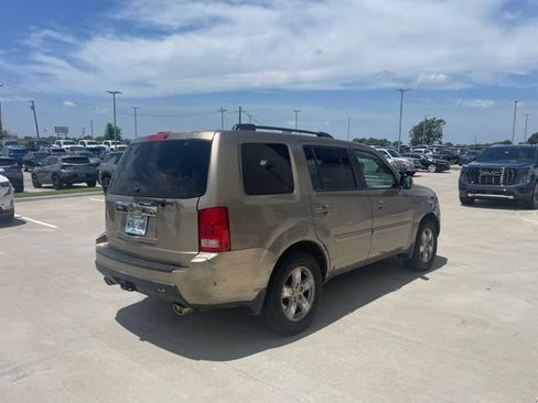 Used 2011 Honda Pilot EX-L image 3