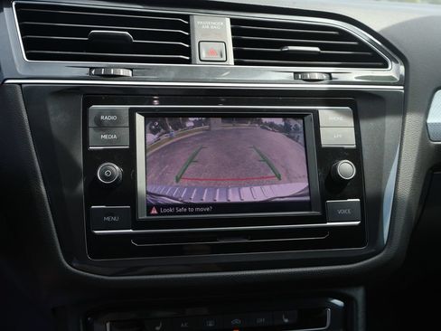 Used 2024 Volkswagen Tiguan S AWD/4WD image 34