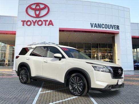 Used 2023 Nissan Pathfinder SL w/ SL Premium Package AWD/4WD image 1