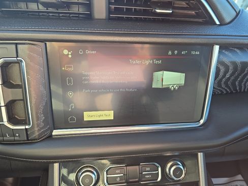 Used 2023 GMC Yukon XL Denali image 25