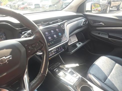 Used 2022 Chevrolet Bolt EUV Premier w/ Sun & Sound Package image 23