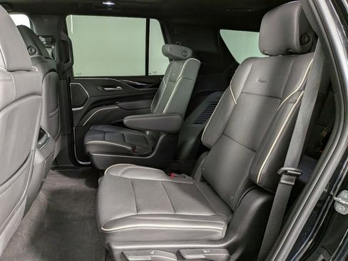 Certified 2024 Cadillac Escalade Sport image 29