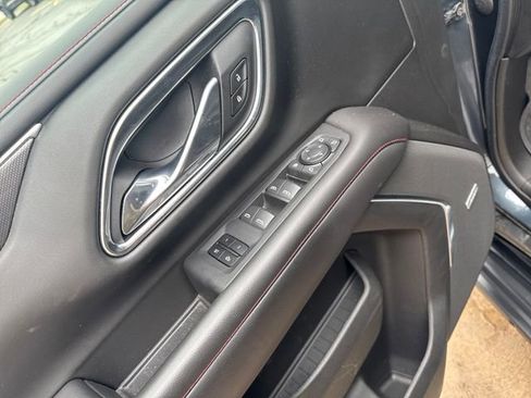 Used 2021 Chevrolet Suburban RST w/ Luxury Package image 17