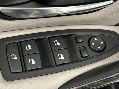 Used 2014 BMW 328i xDrive Wagon image 13