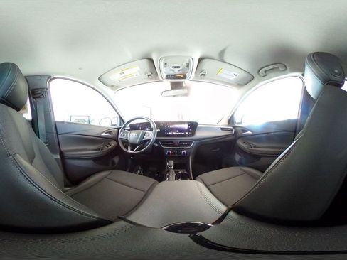 Used 2025 Buick Encore GX Preferred image 42
