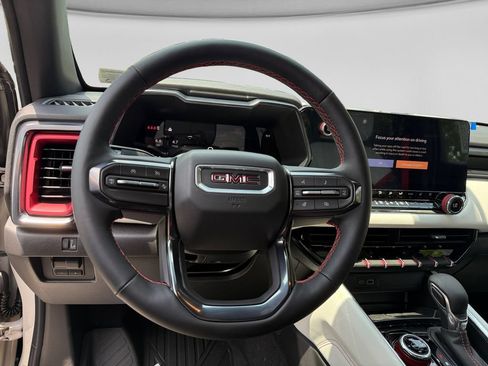 New 2026 GMC Canyon AT4X w/ LPO, Black Badging Package AWD/4WD image 13