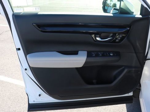 Used 2023 Honda CR-V EX-L image 9