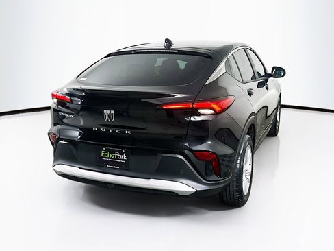 Used 2025 Buick Envista Preferred image 9