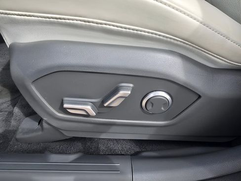 Used 2025 Hyundai Santa Fe SEL FWD image 26