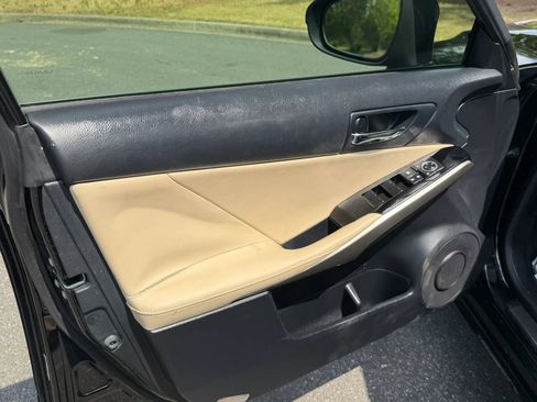 Used 2015 Lexus IS 250 w/ Navigation System Package RWD image 20