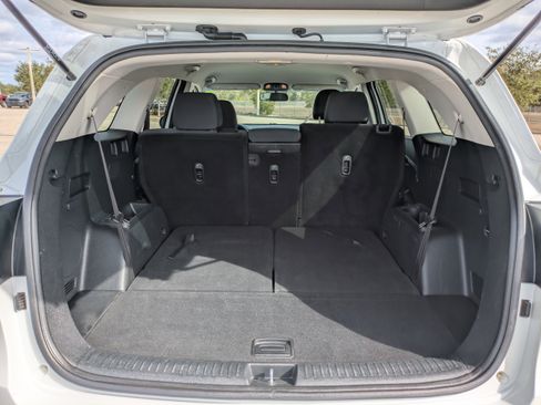Used 2020 Kia Sorento LX image 14