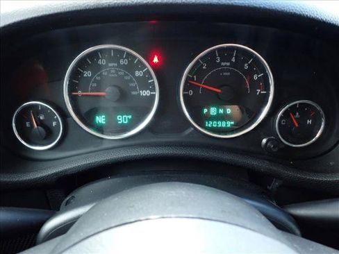 Used 2018 Jeep Wrangler Unlimited Sahara AWD/4WD image 20