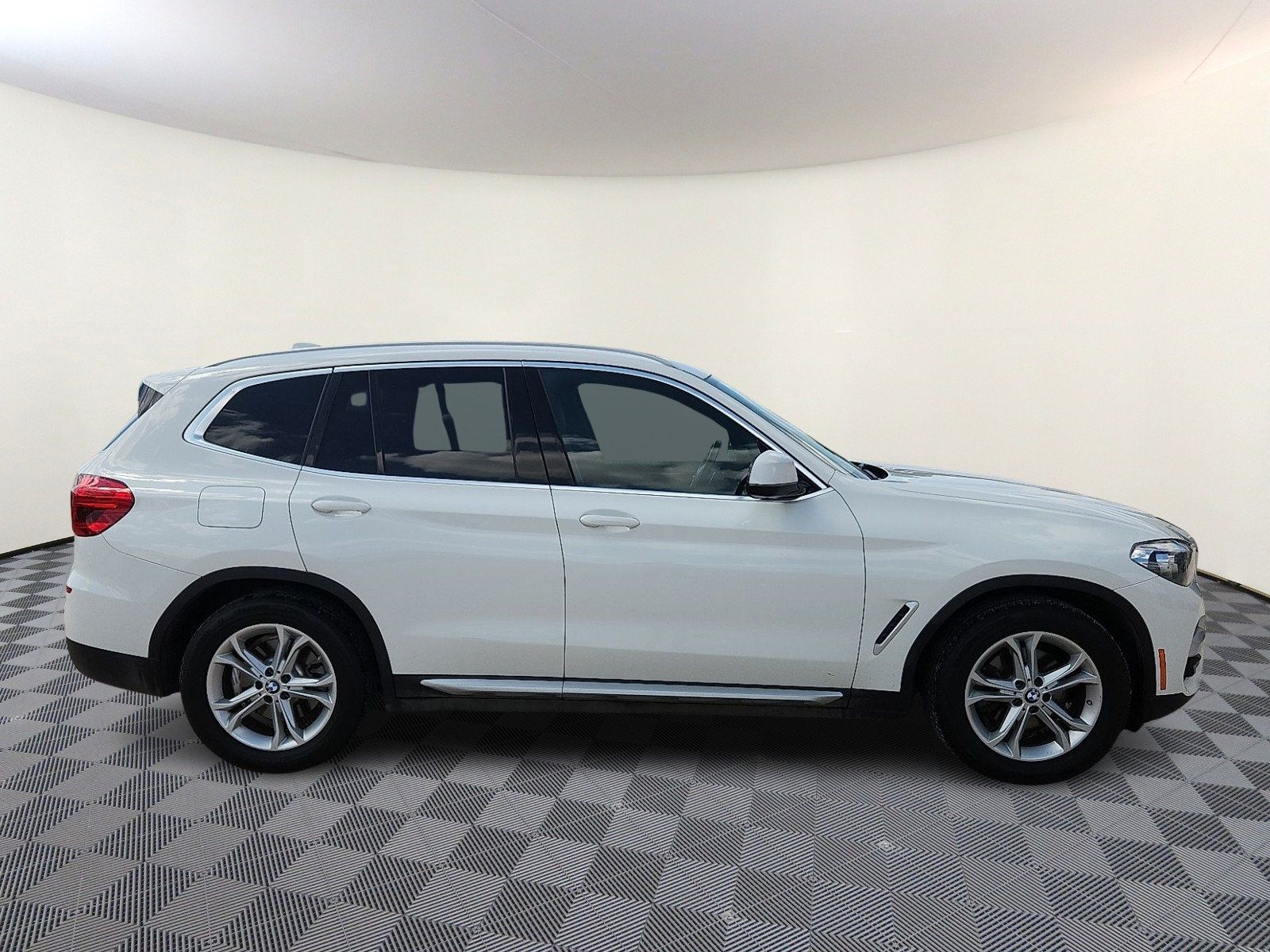 Used 2019 BMW X3 sDrive30i RWD image 5