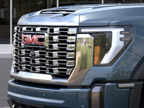 New 2026 GMC Sierra 2500 Denali image 13