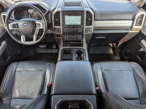 Used 2018 Ford F250 Lariat w/ Lariat Ultimate Package AWD/4WD image 5