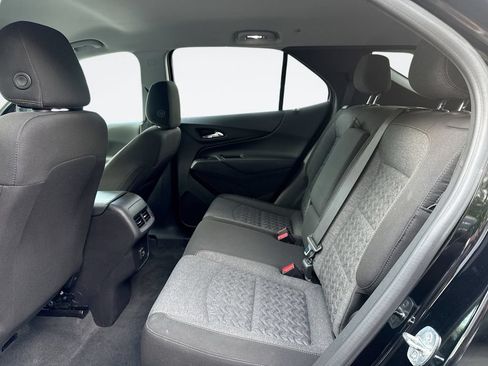 Used 2024 Chevrolet Equinox LT FWD image 24