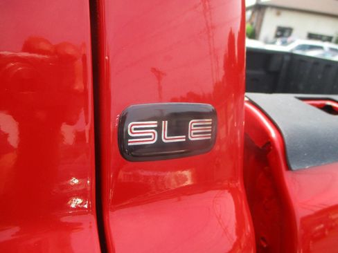 Used 2005 GMC Sierra 2500 SLE w/ Snow Plow Prep Package image 18