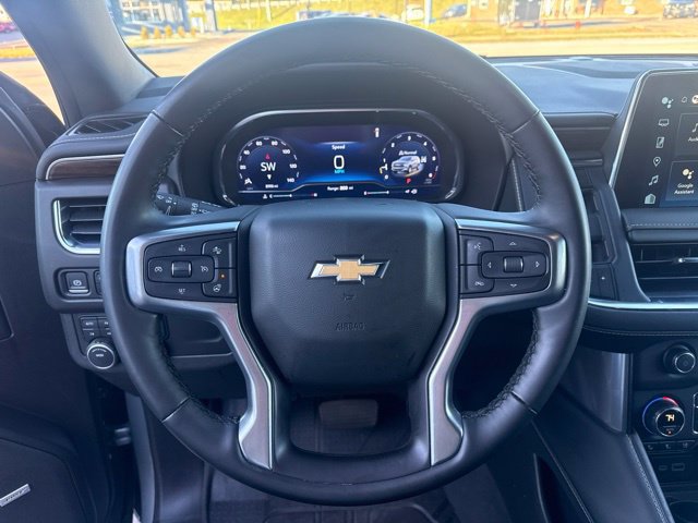 Used 2024 Chevrolet Tahoe Premier AWD/4WD image 16