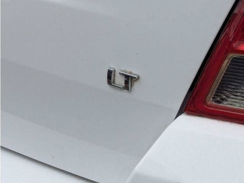 Used 2019 Chevrolet Trax LT w/ LT Convenience Package FWD image 44