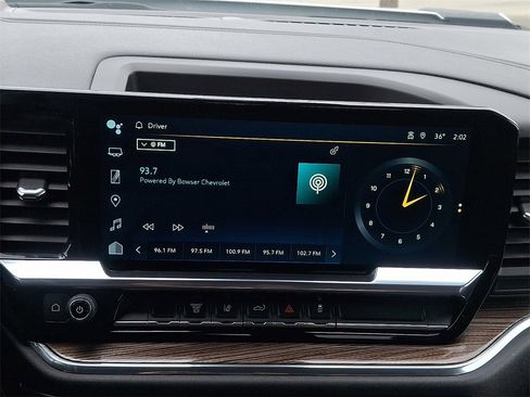 Used 2024 Chevrolet Silverado 3500 LT image 16