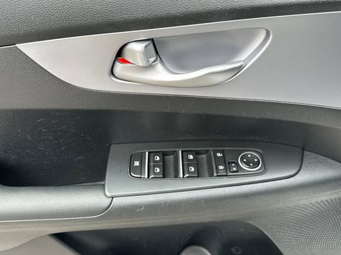 Certified 2024 Kia Forte LXS image 11