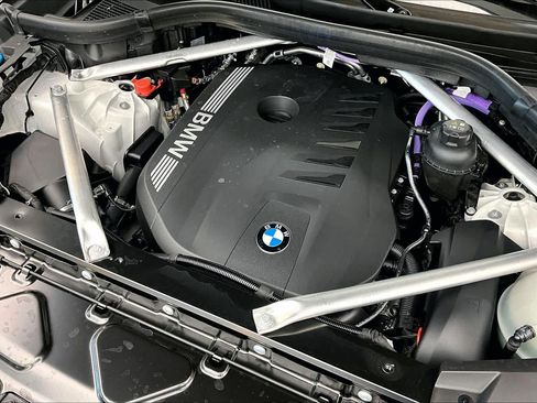 Used 2026 BMW X5 sDrive40i w/ M Sport Package RWD image 30
