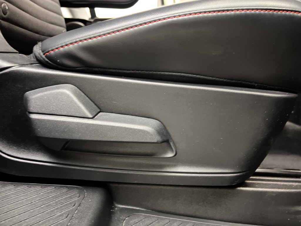 Used 2025 Ford Explorer ST-Line AWD/4WD image 28