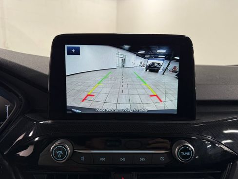 Used 2025 Ford Escape ST-Line image 14