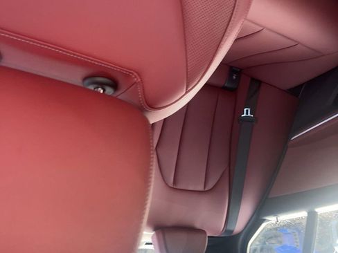 Used 2025 BMW 330i xDrive Sedan image 5