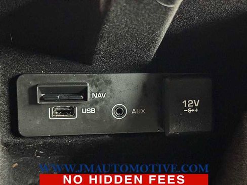 Used 2019 Land Rover Discovery Sport HSE image 34