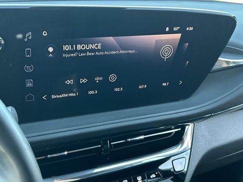 Used 2025 Buick Envista Avenir FWD image 13