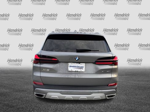 Certified 2025 BMW X5 xDrive40i w/ Climate Comfort Package image 9