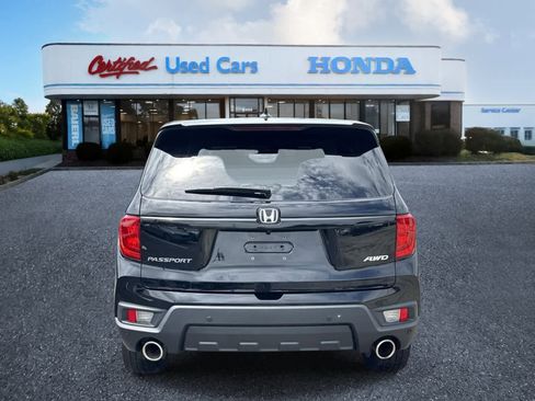 Used 2024 Honda Passport EX-L image 4
