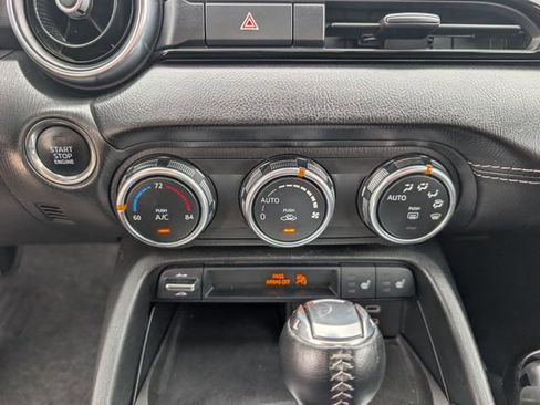 Used 2025 MAZDA MX-5 Miata RF Grand Touring RWD image 18