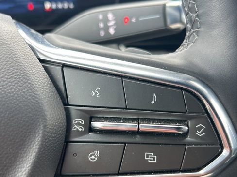 Used 2025 Chevrolet Equinox LT w/ Convenience Package II image 38