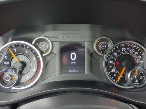 Used 2021 RAM 5500 Tradesman w/ Chrome Appearance Group image 22