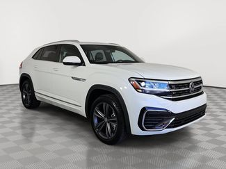 Used 2021 Volkswagen Atlas Cross Sport SE w/ Panoramic Sunroof Package FWD video 2