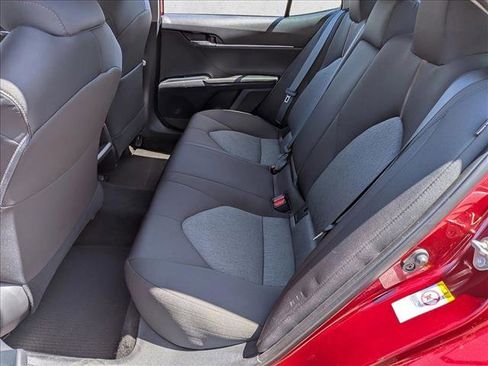 Used 2019 Toyota Camry LE image 18