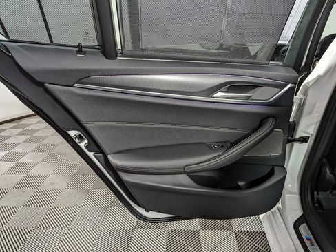 Certified 2023 BMW 530e xDrive w/ Premium Package image 45