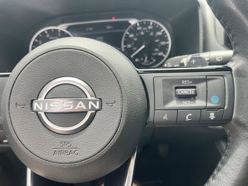 Used 2023 Nissan Rogue SL w/ SL Premium Package FWD image 26