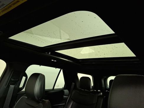 Used 2023 Ford Explorer ST w/ Equipment Group 401A image 18