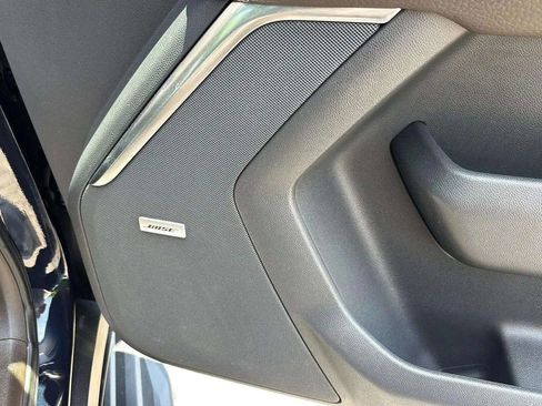 Used 2021 GMC Yukon Denali w/ Advanced Technology Package image 32