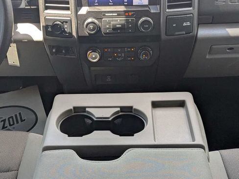 Used 2020 Ford F250 XL w/ STX Appearance Package AWD/4WD image 17