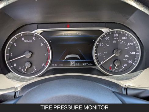 Used 2025 Nissan Sentra SV FWD image 19