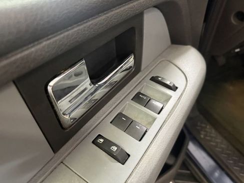 Used 2013 Ford F150 XLT w/ XLT Chrome Pkg image 33