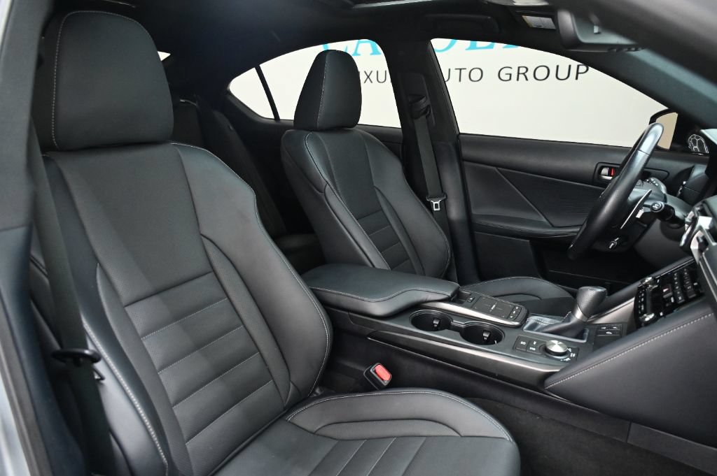 Used 2022 Lexus IS 350 F Sport w/ Navigation Package RWD image 23
