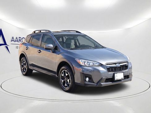 Used 2020 Subaru Crosstrek 2.0i Premium w/ Moonroof Package 1 AWD/4WD image 3