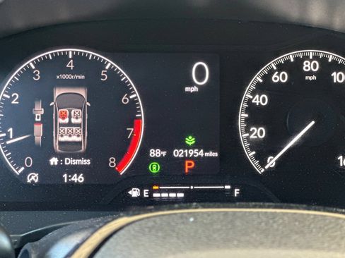 Used 2025 Honda Civic LX image 32