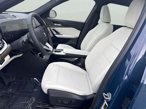 New 2026 BMW X1 xDrive28i w/ Technology Package AWD/4WD image 17