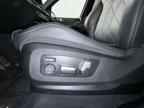 Used 2025 BMW X5 xDrive50e w/ M Sport Package AWD/4WD image 14
